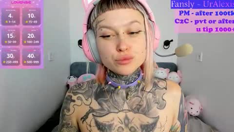 Snapshot of max69alexa chatting on 09-15-25, 05:18 Ur sweet heart online show from 09-15-25, 05:18