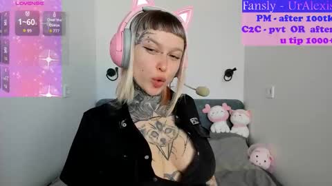 Snapshot of max69alexa chatting on 10-30-25, 05:42 Ur sweet heart online show from 10-30-25, 05:42