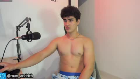 Snapshot of max__andrich chatting on 04-15-26, 03:02 Max... online show from 04-15-26, 03:02