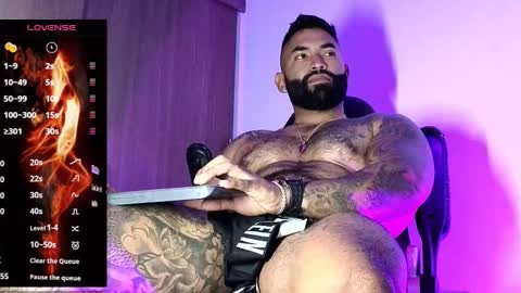 max__prada online show from 10-12-25, 01:48