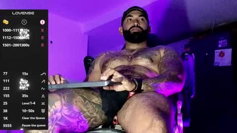 Snapshot of max__prada chatting on 02-16-26, 01:35 max__prada online show from 02-16-26, 01:35