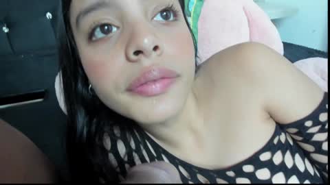 Snapshot of max_ashley_mds chatting on 12-12-24, 02:00 Max Ashley online show from 12-12-24, 02:00
