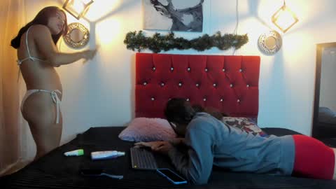 Snapshot of max_ashley_mds chatting on 12-28-24, 12:45 Max Ashley online show from 12-28-24, 12:45
