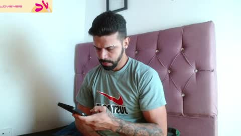 Max  Ashley online show from 04-08-26, 01:33