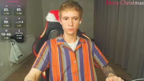 Snapshot of max_gen chatting on 12-25-24, 11:31 Max Gen with tats 24years And Ethan without tats 20 years online show from 12-25-24, 11:31