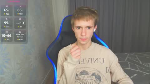 Snapshot of max_gen chatting on 01-27-25, 10:38 Max Gen with tats 24years And Ethan without tats 20 years online show from 01-27-25, 10:38