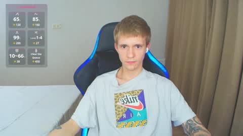 Snapshot of max_gen chatting on 02-22-25, 10:20 Max Gen with tats 24years And Ethan without tats 20 years online show from 02-22-25, 10:20