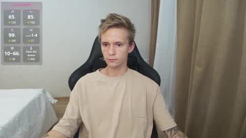 Snapshot of max_gen chatting on 10-19-25, 08:09 Max Gen with tats 24years And Ethan without tats 20 years online show from 10-19-25, 08:09