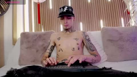 Max online show from 02-08-26, 12:19