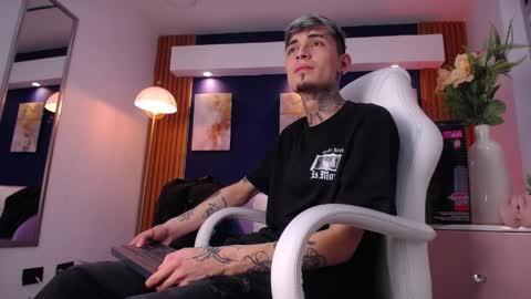 Max online show from 04-01-26, 12:44