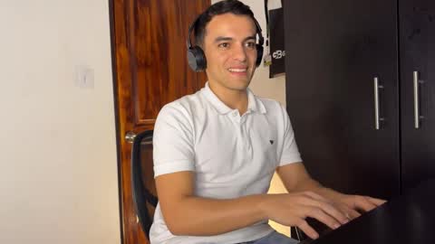 Max Lancaster online show from 12-07-24, 08:38