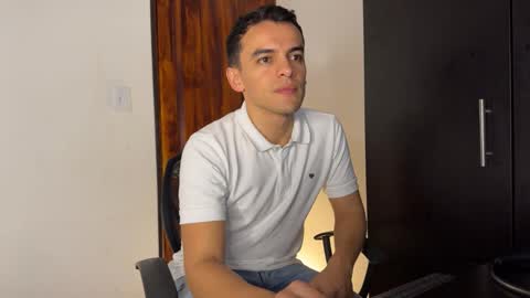 Max Lancaster online show from 12-08-24, 01:46