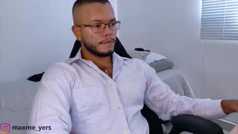 Snapshot of max_meyer chatting on 10-25-25, 07:41 max_meyer online show from 10-25-25, 07:41