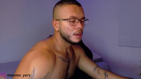 Snapshot of max_meyer chatting on 10-27-25, 10:58 max_meyer online show from 10-27-25, 10:58