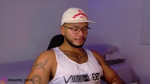 Snapshot of max_meyer chatting on 11-08-25, 05:40 max_meyer online show from 11-08-25, 05:40