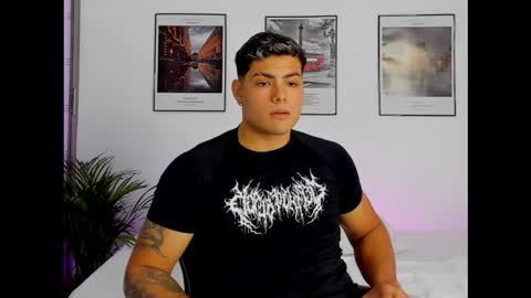 Snapshot of max_miuller chatting on 10-13-25, 12:54 MAX MIULLER online show from 10-13-25, 12:54
