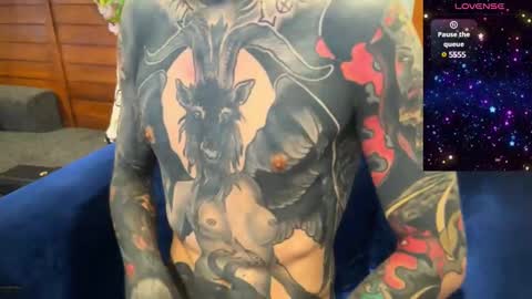 Snapshot of max_reaves chatting on 12-18-24, 06:21 online show from 12-18-24, 06:21