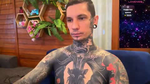 Snapshot of max_reaves chatting on 01-10-25, 02:46 online show from 01-10-25, 02:46