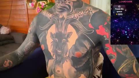 Snapshot of max_reaves chatting on 01-12-25, 06:39 online show from 01-12-25, 06:39