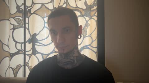 Snapshot of max_reaves chatting on 01-27-25, 11:00 online show from 01-27-25, 11:00