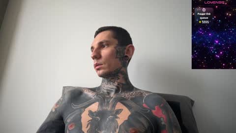 Snapshot of max_reaves chatting on 02-08-25, 01:44 online show from 02-08-25, 01:44