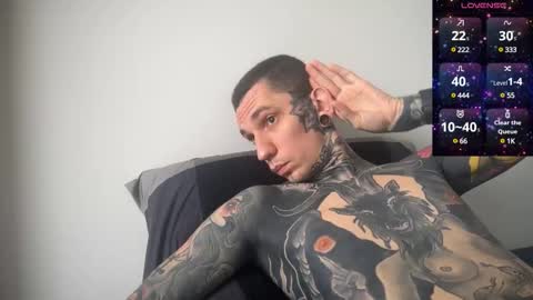 Snapshot of max_reaves chatting on 03-06-25, 06:30 online show from 03-06-25, 06:30