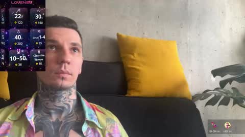 Snapshot of max_reaves chatting on 11-22-25, 05:28 online show from 11-22-25, 05:28