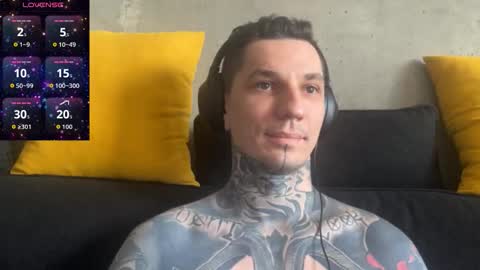 Snapshot of max_reaves chatting on 11-29-25, 06:16 online show from 11-29-25, 06:16