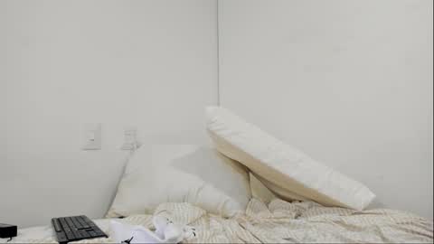 max_steelc online show from 10-31-25, 01:23