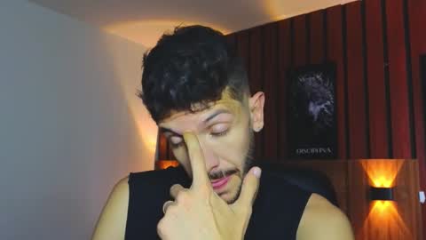 Snapshot of max_tayloor chatting on 12-20-25, 09:11 Max Taylor online show from 12-20-25, 09:11