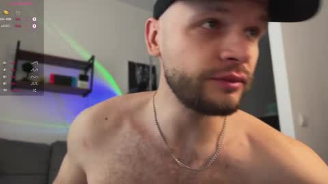 Max online show from 03-11-25, 08:20