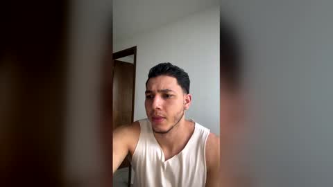 Snapshot of max_valiant1 chatting on 05-05-26, 12:02 max_valiant1 online show from 05-05-26, 12:02