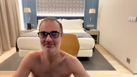 Max Mikado online show from 03-06-25, 12:10