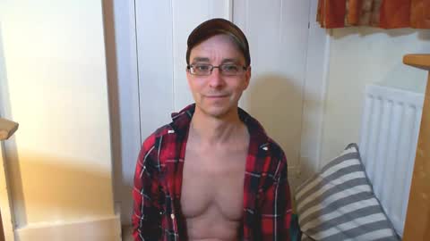 Snapshot of maxdavies chatting on 12-03-24, 01:21 Max Davies online show from 12-03-24, 01:21