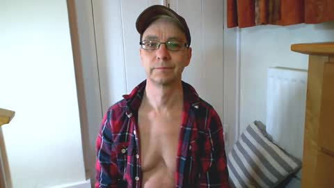 Snapshot of maxdavies chatting on 02-02-25, 03:10 Max Davies online show from 02-02-25, 03:10