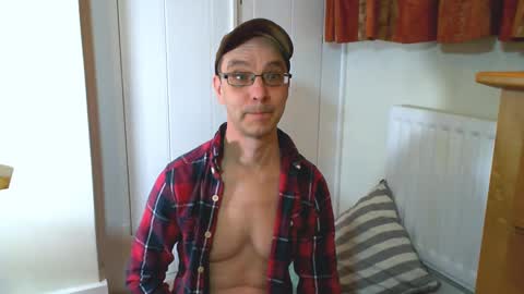 Snapshot of maxdavies chatting on 02-20-25, 06:13 Max Davies online show from 02-20-25, 06:13