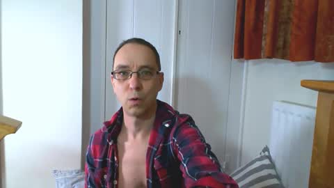 Snapshot of maxdavies chatting on 02-06-26, 01:03 Max Davies online show from 02-06-26, 01:03