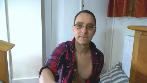 Snapshot of maxdavies chatting on 02-19-26, 11:28 Max Davies online show from 02-19-26, 11:28