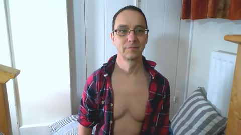 Snapshot of maxdavies chatting on 02-22-26, 06:06 Max Davies online show from 02-22-26, 06:06