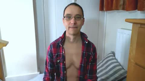 Snapshot of maxdavies chatting on 02-27-26, 11:21 Max Davies online show from 02-27-26, 11:21