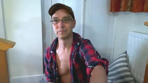 Max Davies online show from 05-07-26, 09:36