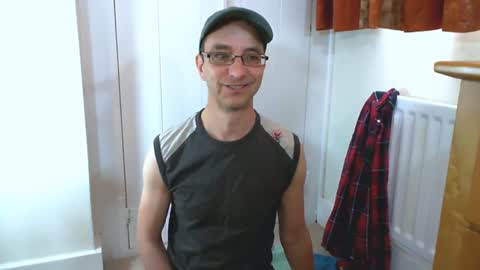 Max Davies online show from 07-02-26, 02:23