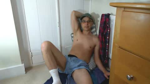 Max Davies online show from 07-19-26, 04:44