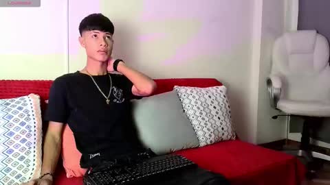 maxfont online show from 10-04-25, 07:12