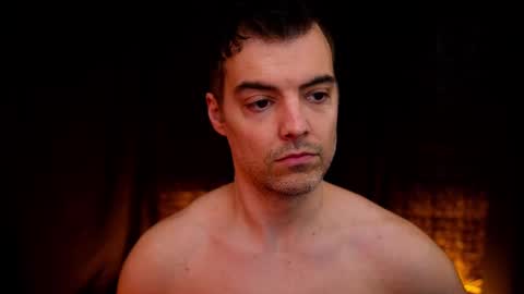 Snapshot of maxhughes chatting on 11-04-25, 04:33 Max Hughes online show from 11-04-25, 04:33