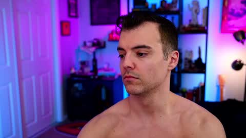 Snapshot of maxhughes chatting on 11-11-25, 02:44 Max Hughes online show from 11-11-25, 02:44