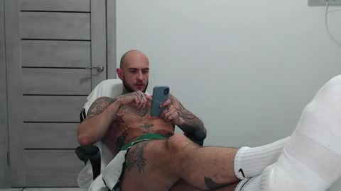 Snapshot of maxi_foxxx chatting on 05-08-26, 08:19 Maximus Fox online show from 05-08-26, 08:19