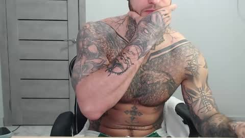 Snapshot of maxi_foxxx chatting on 05-14-26, 09:05 Maximus Fox online show from 05-14-26, 09:05