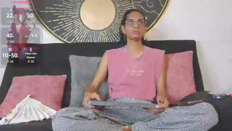 Maxi  Max online show from 07-09-26, 06:23