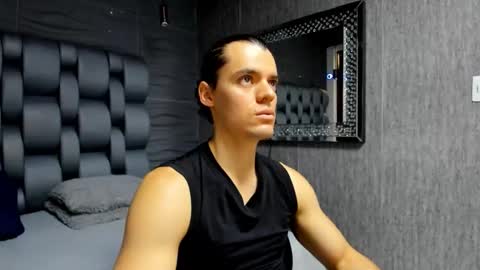 Snapshot of maxi_styles chatting on 03-08-26, 12:53 Alex online show from 03-08-26, 12:53